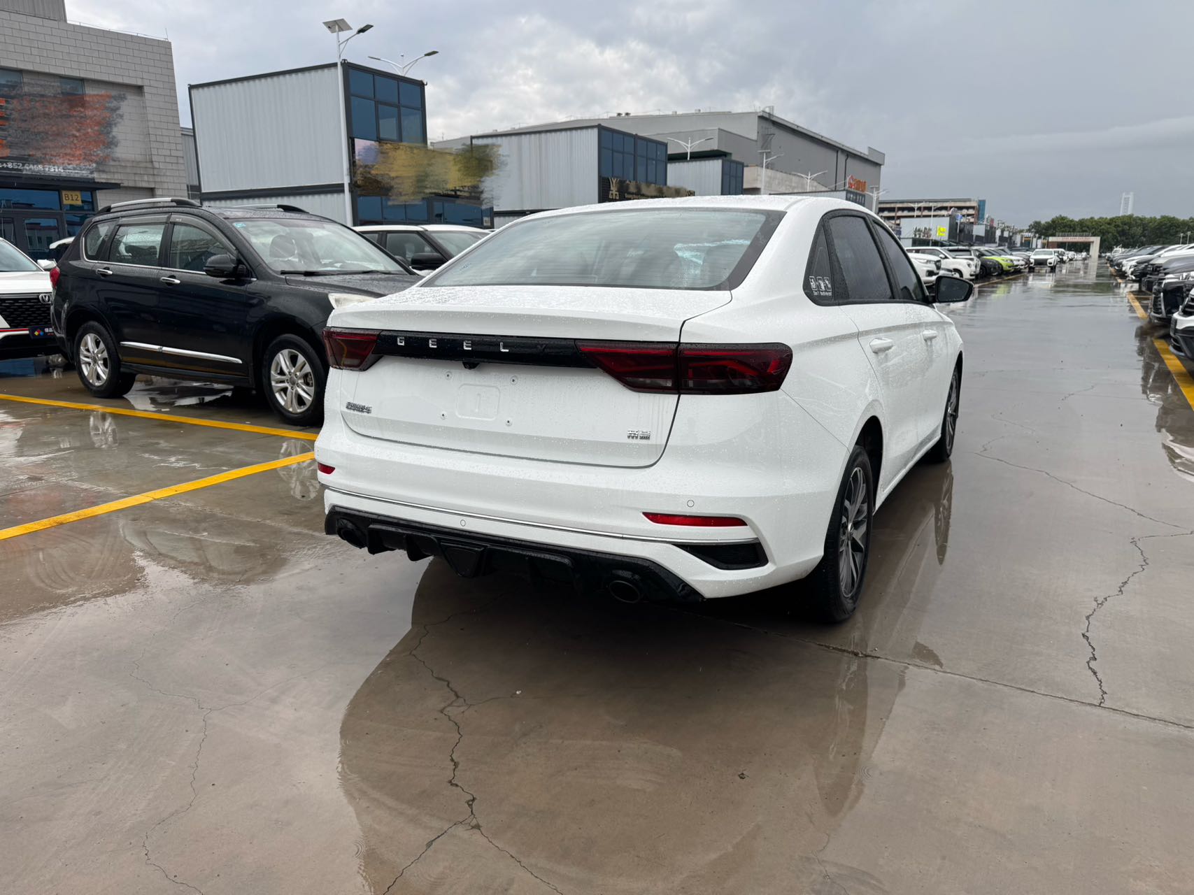 GEELY Emgrand 2024 car image #4