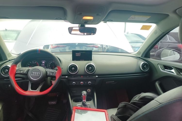 Audi A3 2019 immagine di auto #10