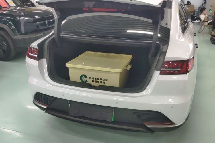 BYD Han 2023 imagem de carro #19