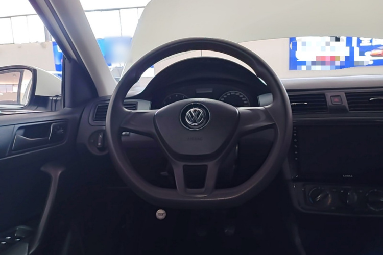 Volkswagen Santana 2020 immagine di auto #11