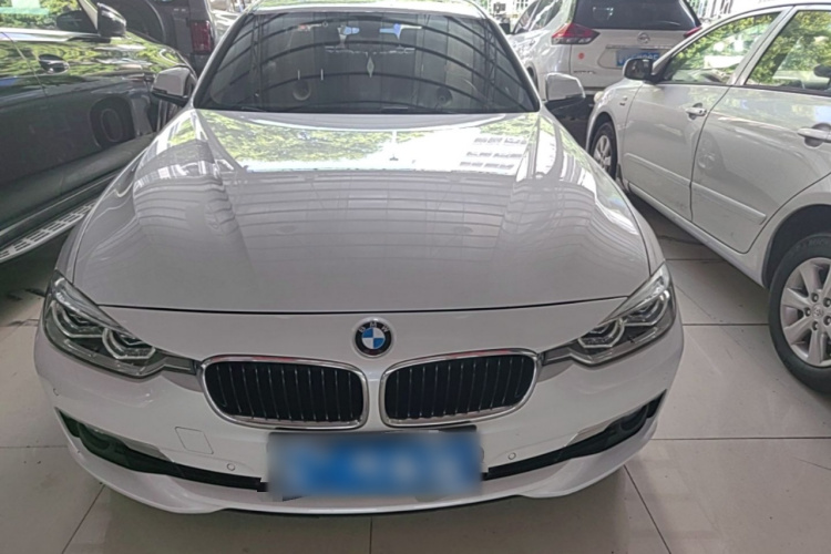 BMW 3 Series 2017 #3 BMW 3 Series 2017 car image #3