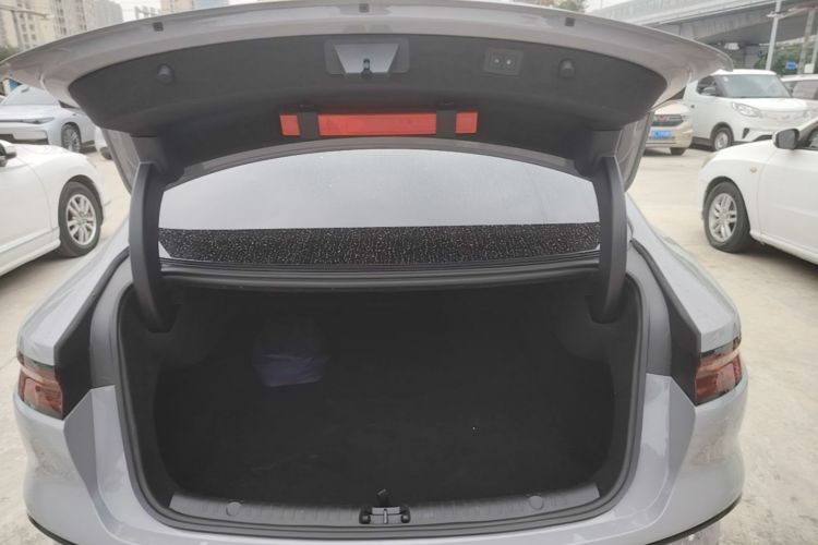 BYD Han 2024 car image #19