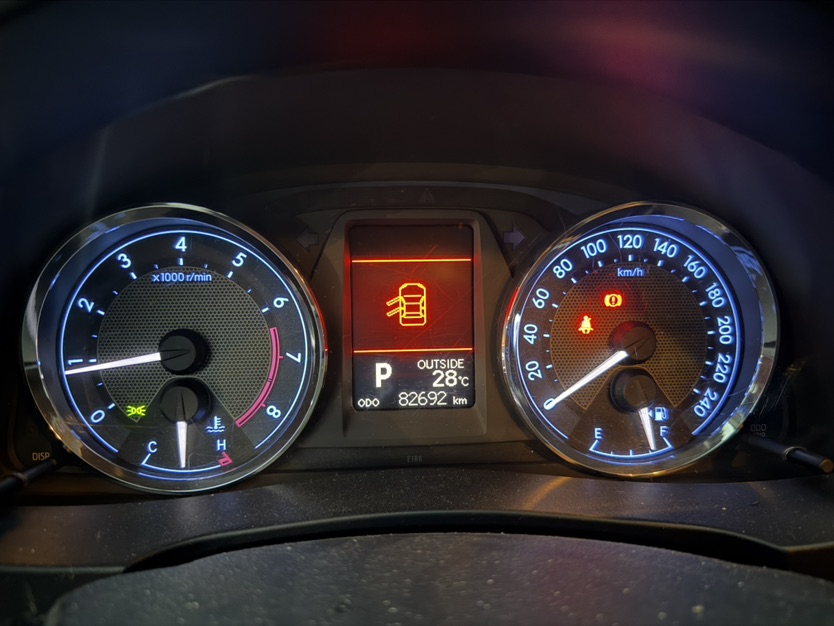 Toyota Corolla 2015 car image #9
