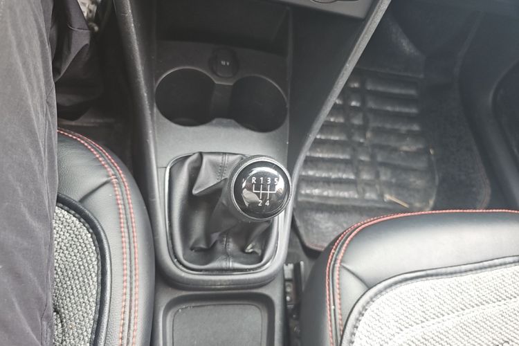 Volkswagen Polo 2019 #14 Volkswagen Polo 2019 car image #14