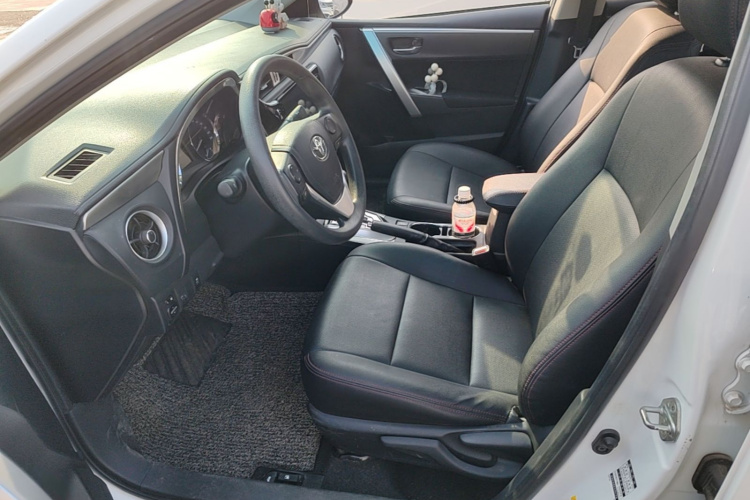 Toyota Corolla 2017 immagine di auto #15
