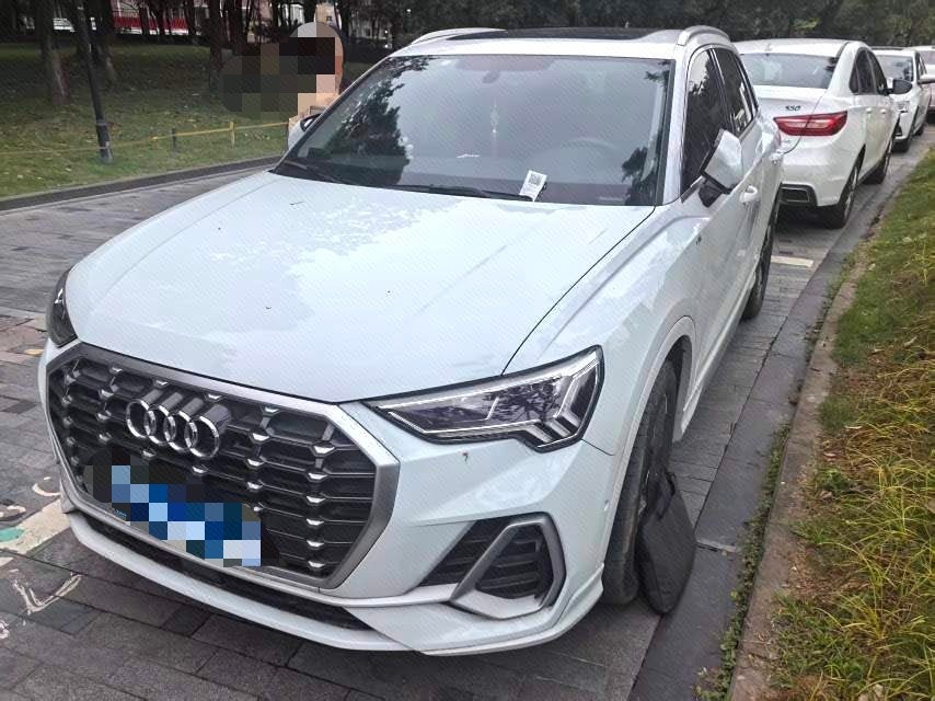 2023 2023 immagine di auto