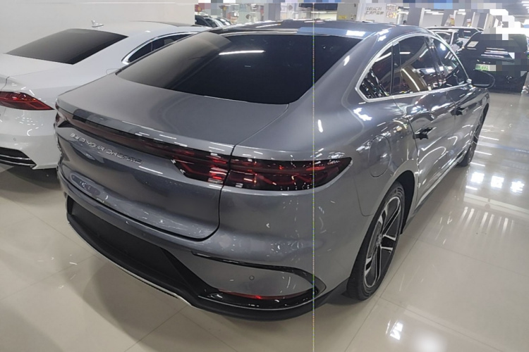 BYD Han 2023 car image #7