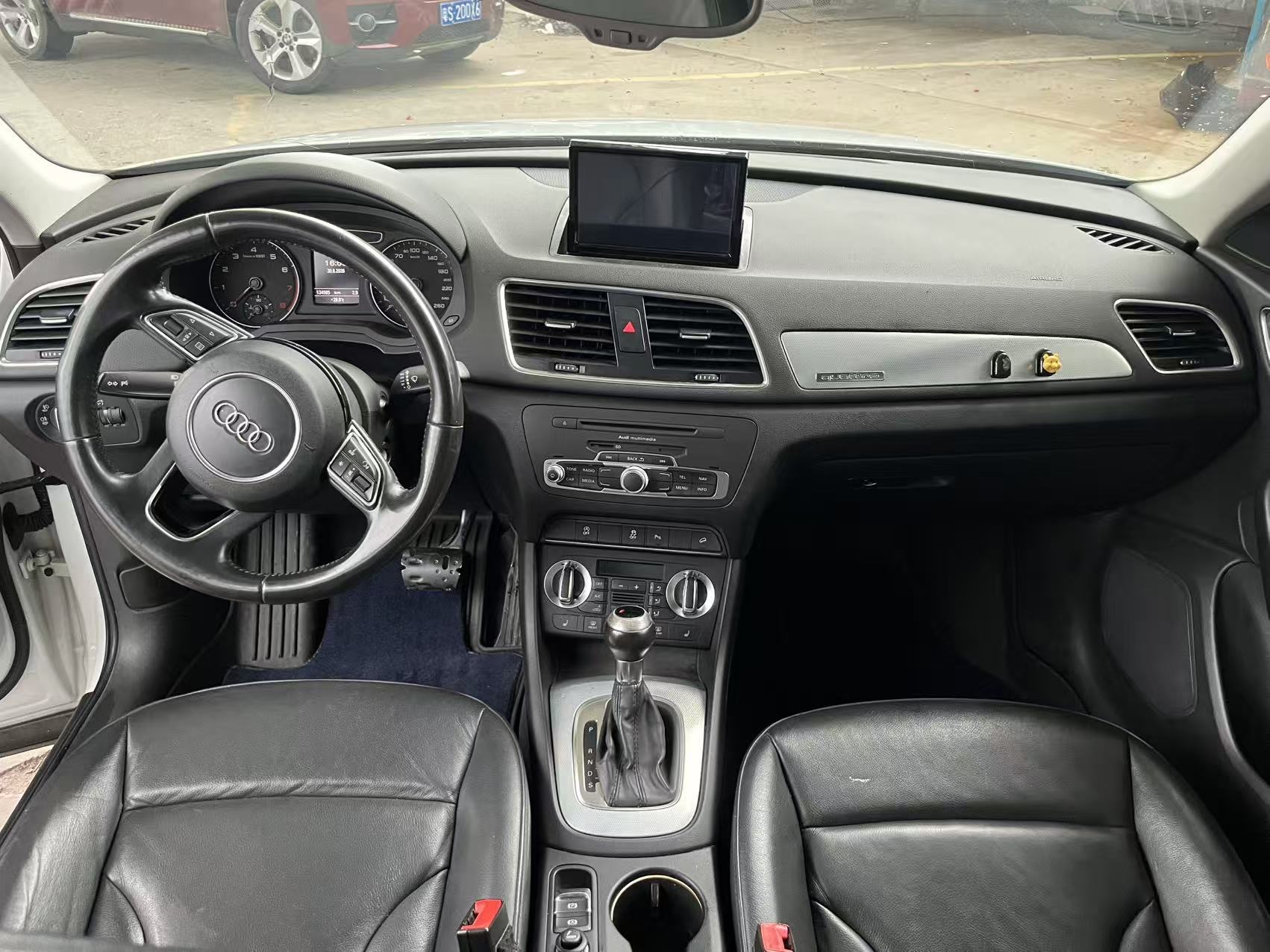 Audi Q3 2015 #7 Audi Q3 2015 car image #7