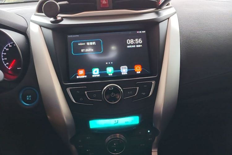 BYD Yuan New Energy 2019 #23 BYD Yuan New Energy 2019 image de voiture #23