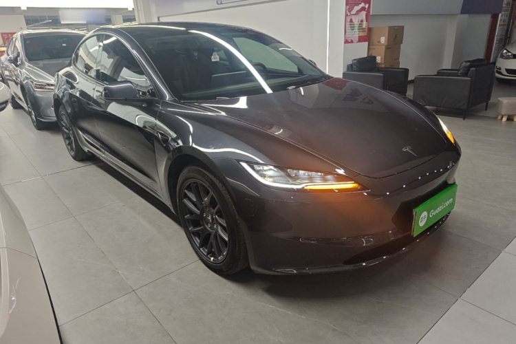 Tesla Model 3 2024 #4 Tesla Model 3 2024 car image #4