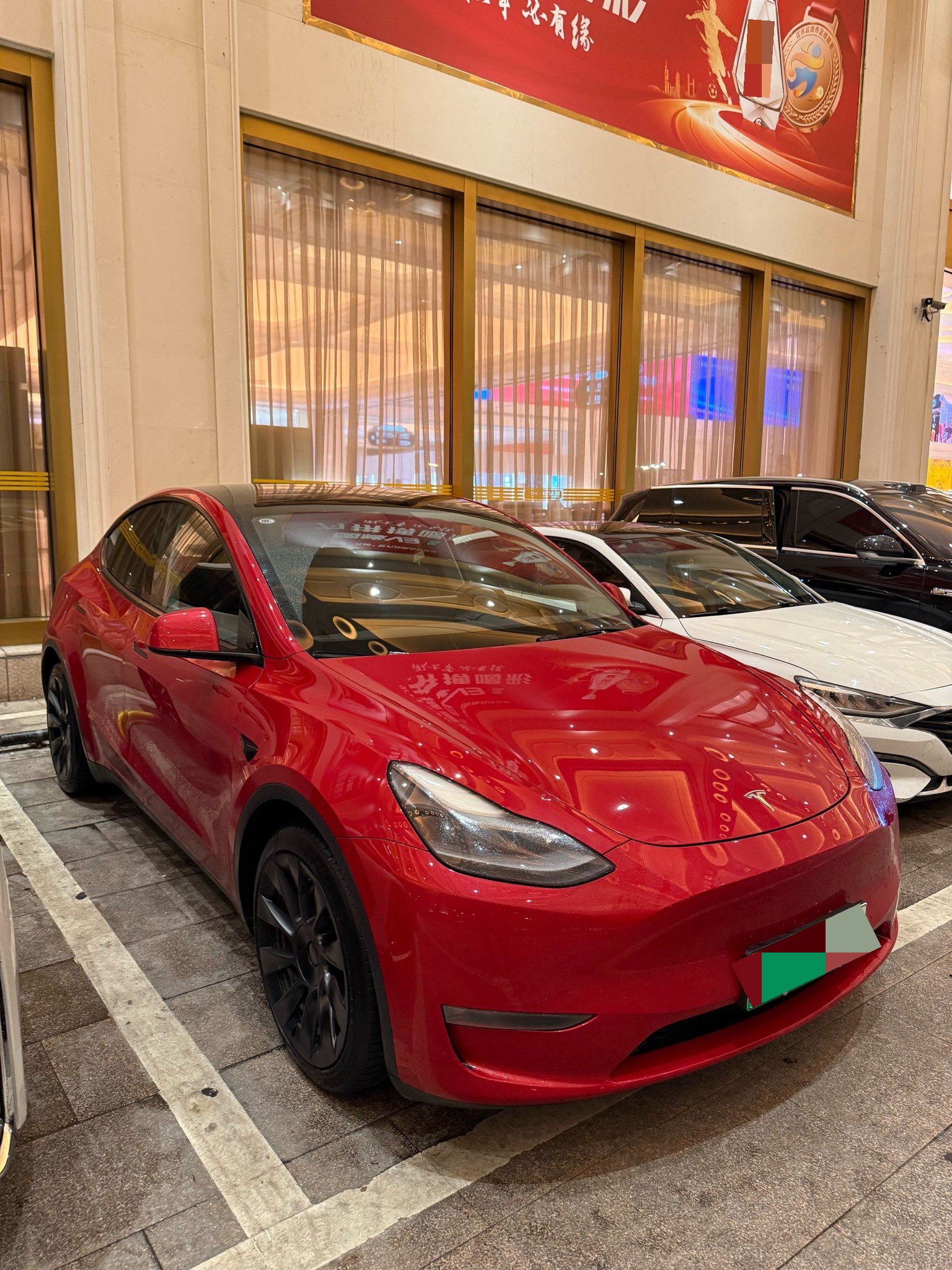 Tesla Model Y 2021 صورة سيارة #4
