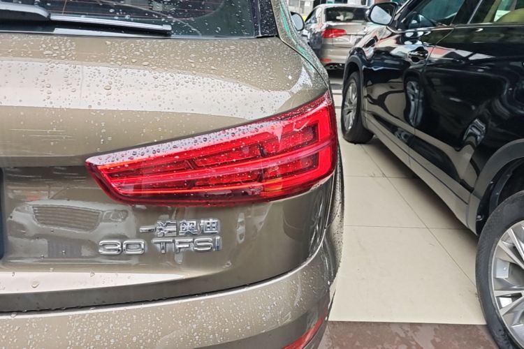 Audi Q3 2016 #8 Audi Q3 2016 car image #8