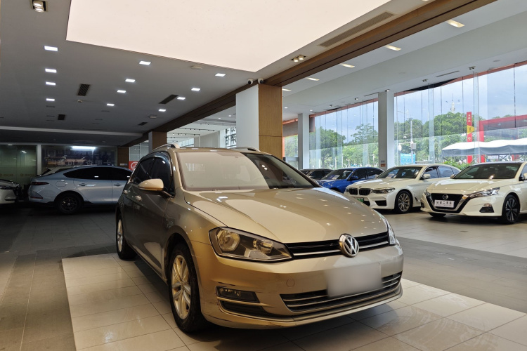 Volkswagen Golf 2016 car image #11