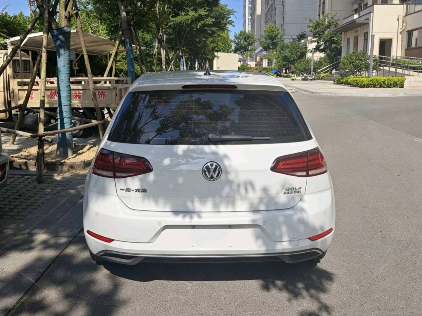 Volkswagen Golf 2020 car image #5