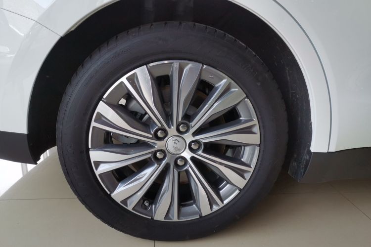 HongQi E-QM5 2023 car image #10