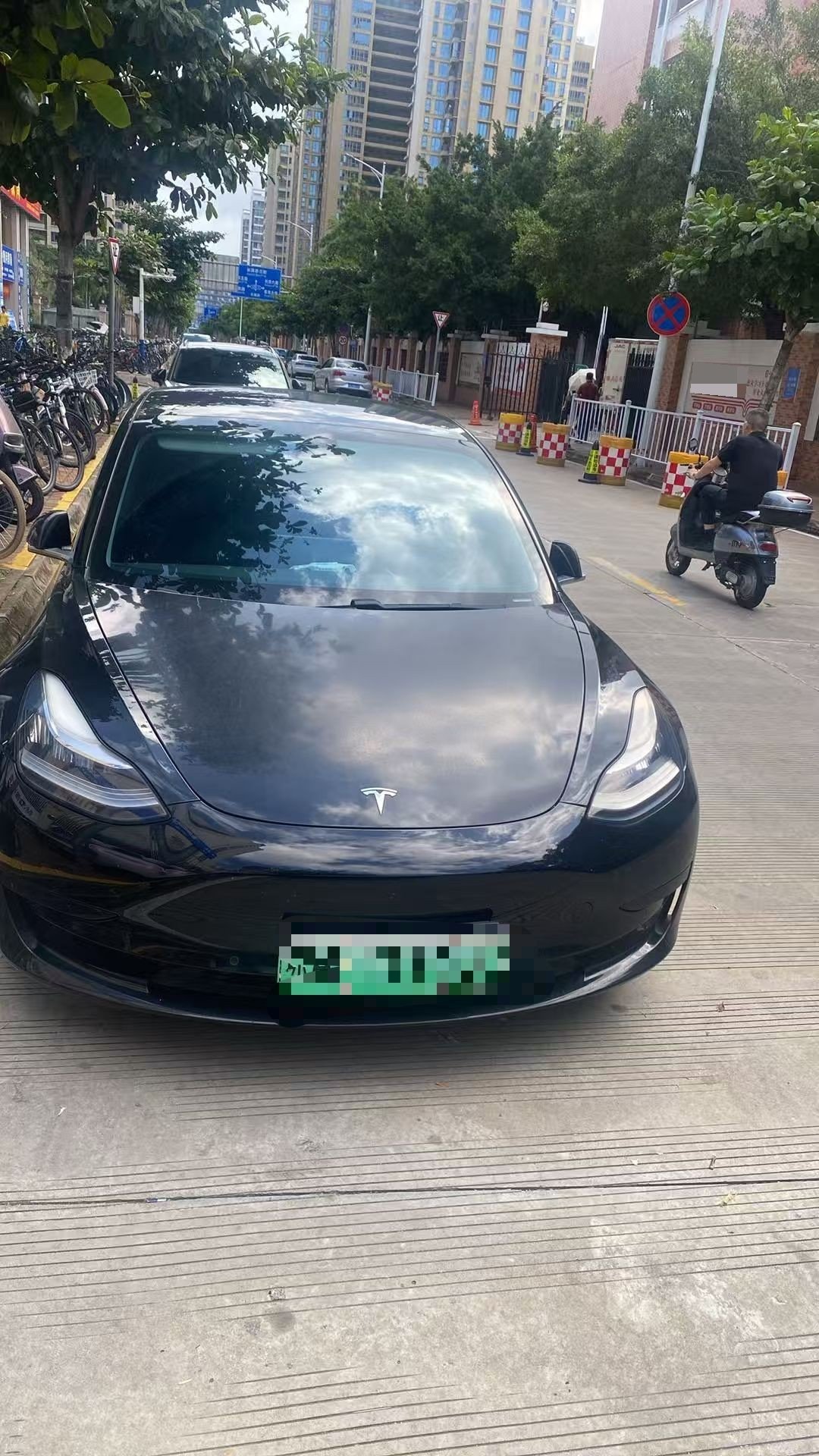Tesla Model 3 2021 car image #3