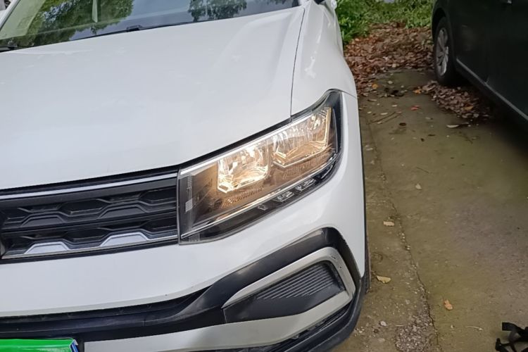 Volkswagen T-Cross 2023 #23 Volkswagen T-Cross 2023 car image #23