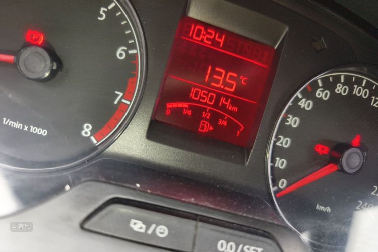 Volkswagen Santana 2015 car image #14