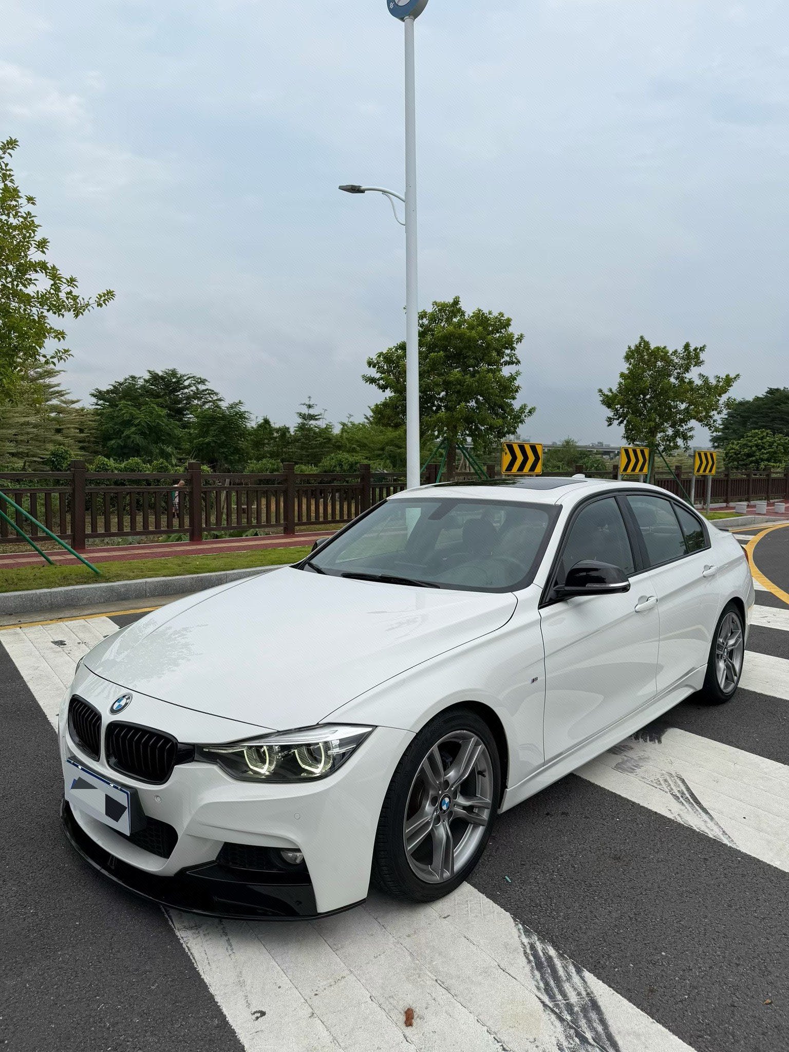 BMW 3 Series 2018 BMW 3 Series 2018 صورة سيارة