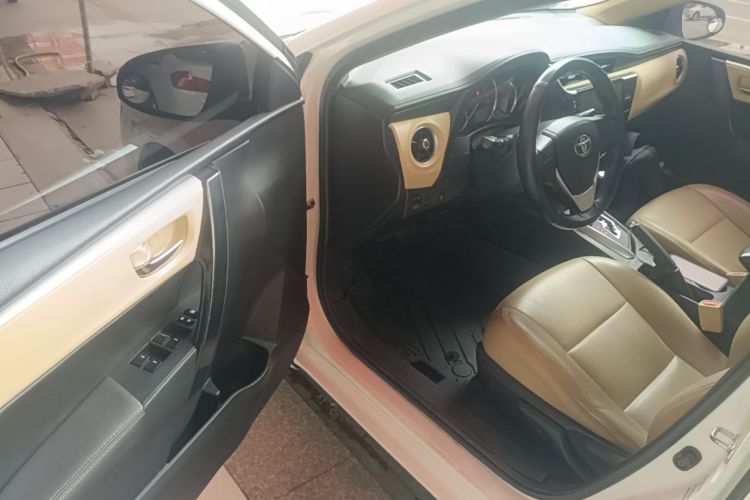 Toyota Corolla 2017 car image #16