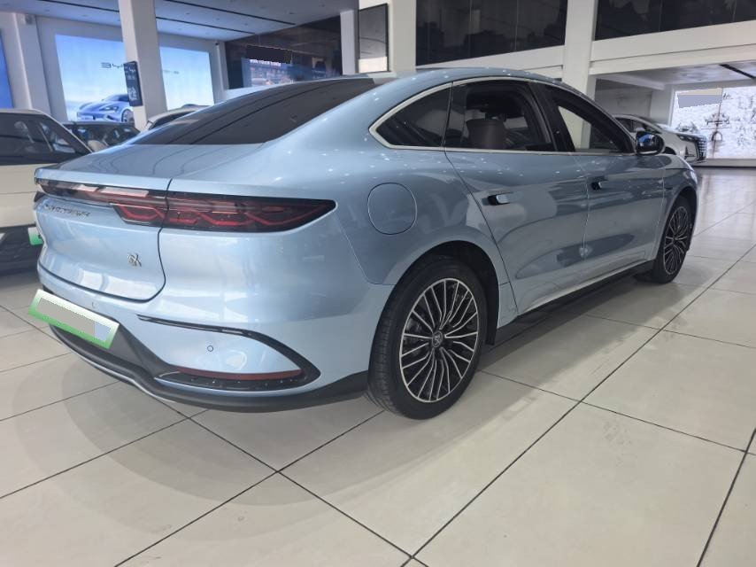 BYD Han 2023 car image #8