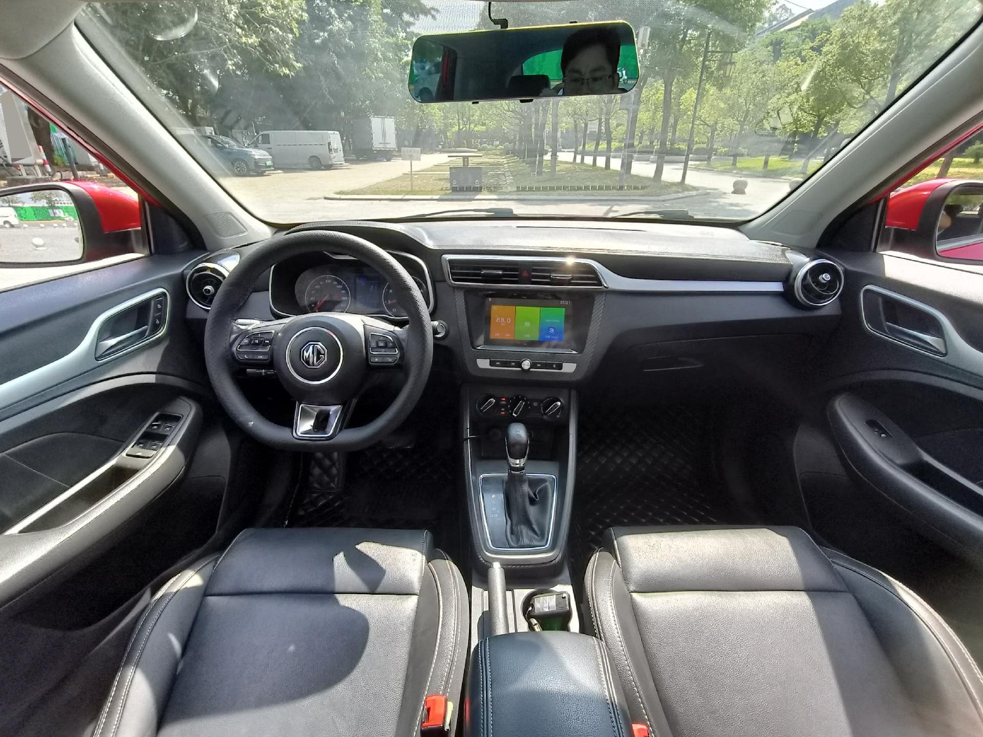 MG ZS 2018 #4 MG ZS 2018 car image #4