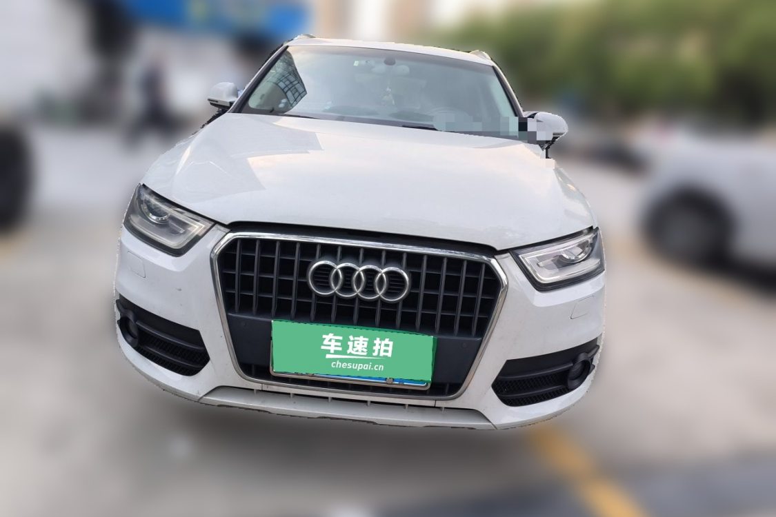 Audi Q3 2015 car image #5