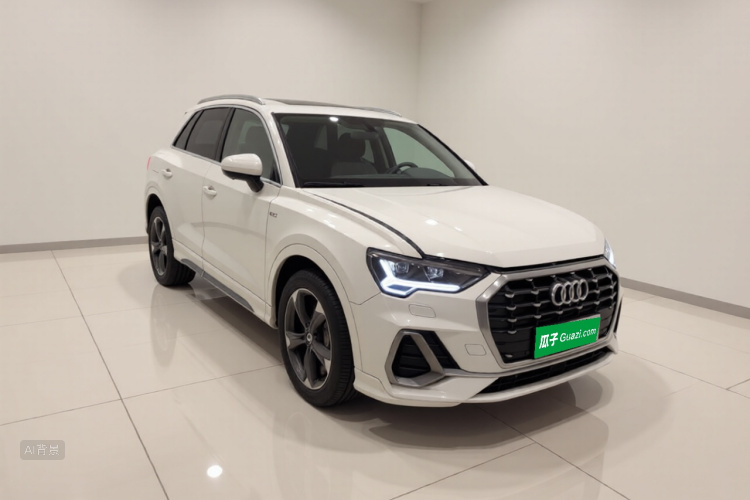 Audi Q3 2020 car image #4