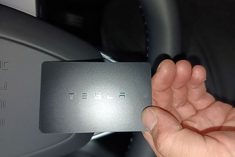 Tesla Model 3 2025 car image #9