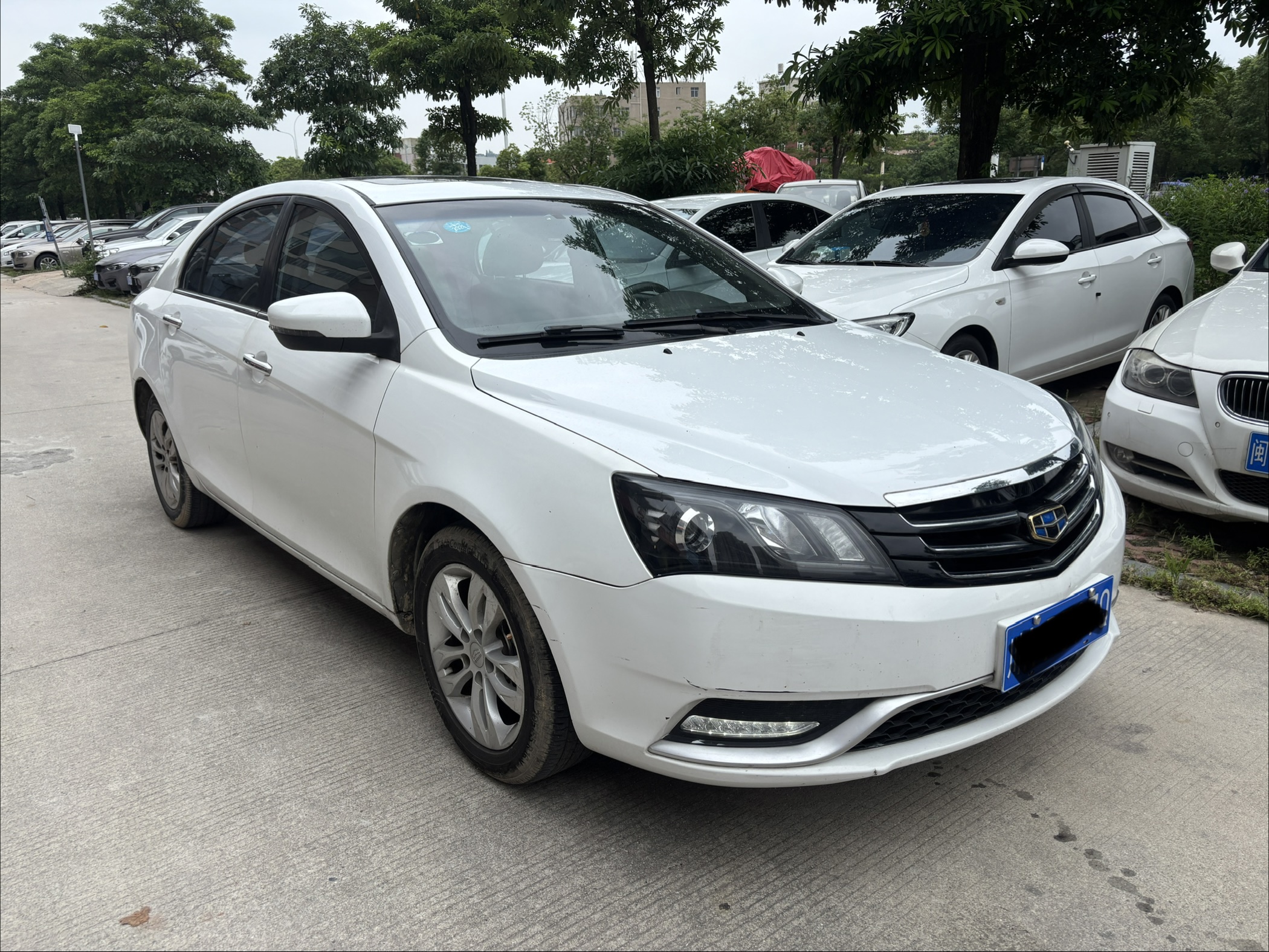 GEELY Emgrand 2015 #5 GEELY Emgrand 2015 car image #5