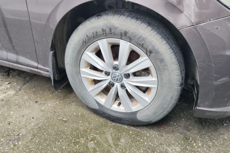 Volkswagen Lavida 2019 car image #9