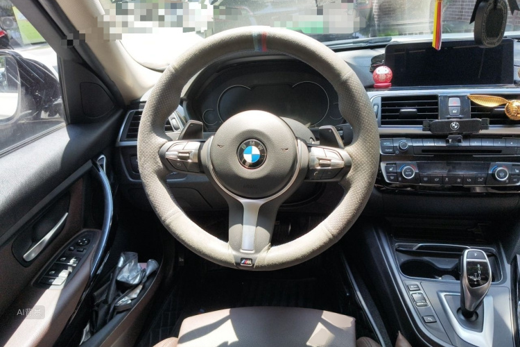 BMW 3 Series 2019 #12 BMW 3 Series 2019 car image #12