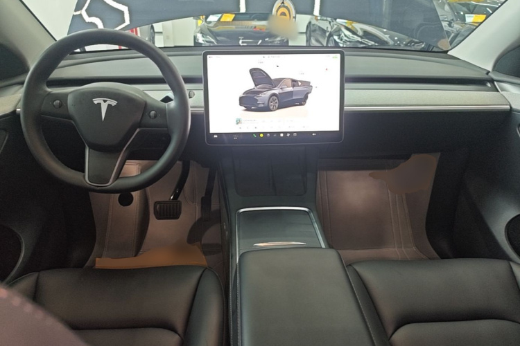 Tesla Model Y 2024 #10 Tesla Model Y 2024 car image #10