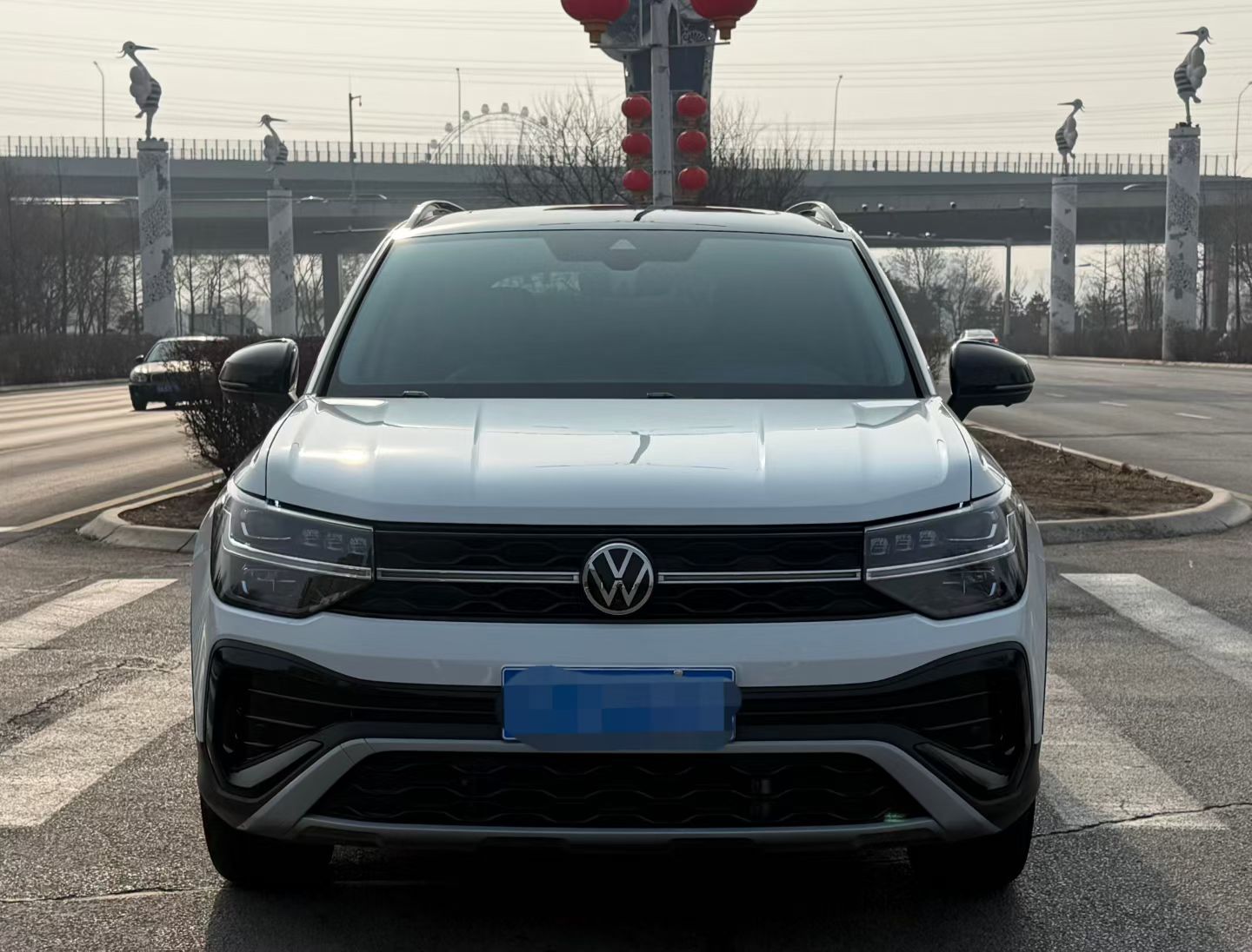 Volkswagen Tharu 2024 imagen de coche #4