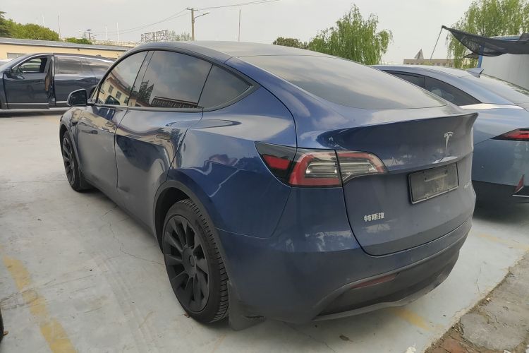 Tesla Model Y 2021 #5 Tesla Model Y 2021 car image #5