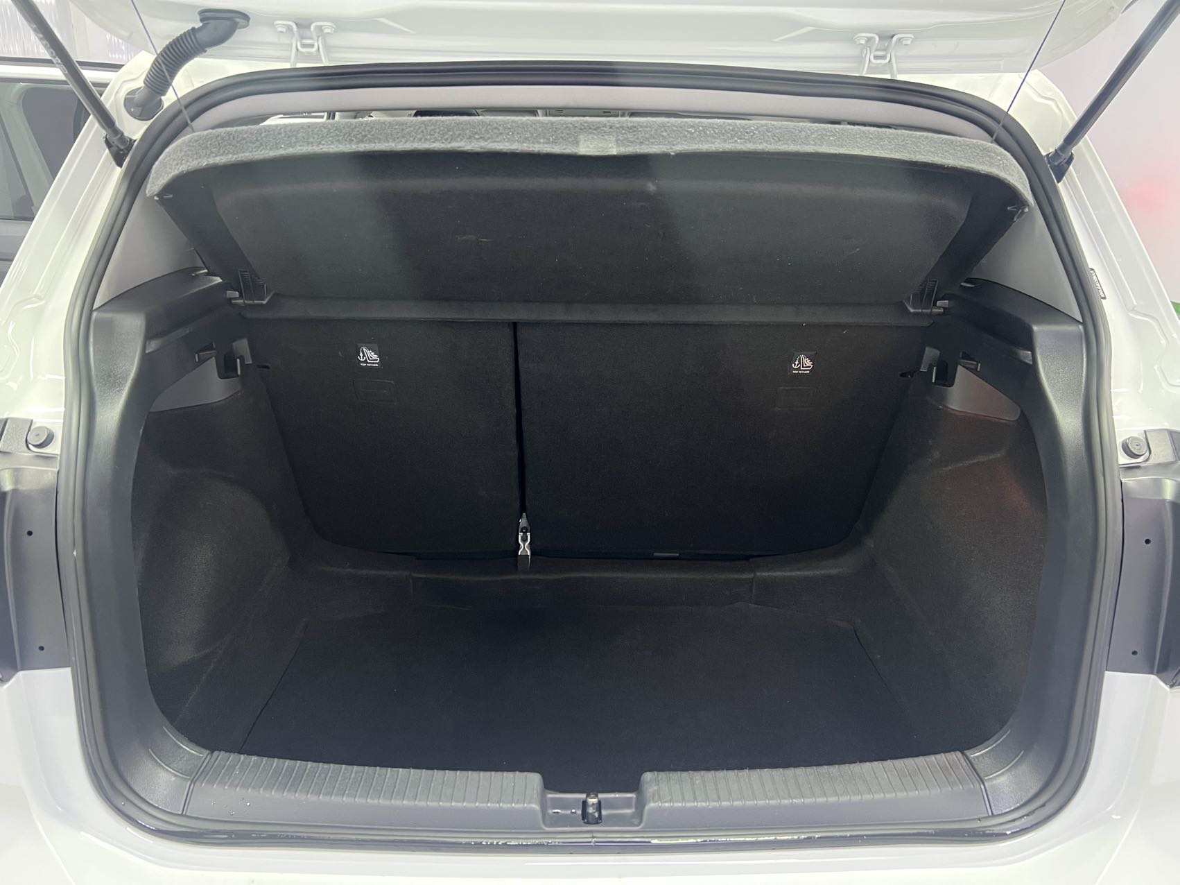 2024 #18 2024 imagen de coche #18