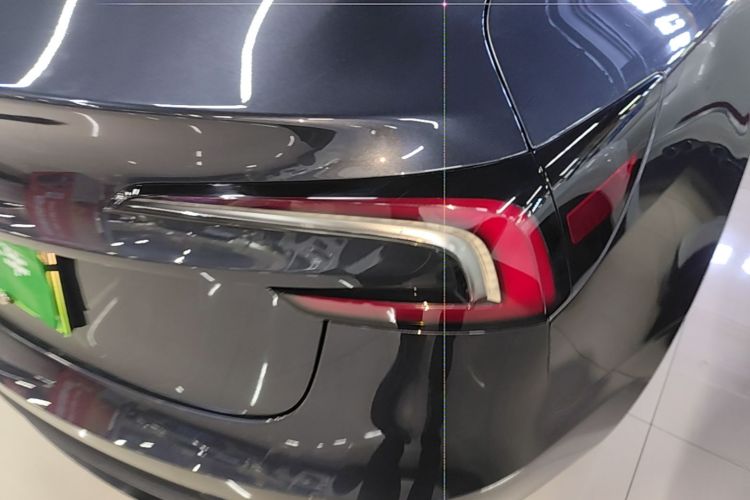 Tesla Model 3 2024 car image #8