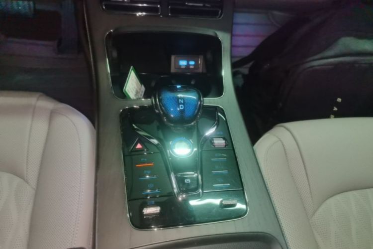 BYD Han 2024 car image #14
