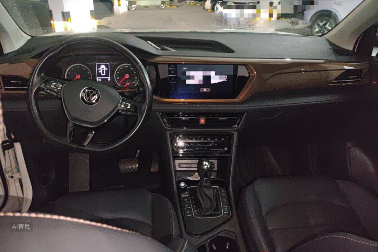 Volkswagen Tharu 2020 car image #11