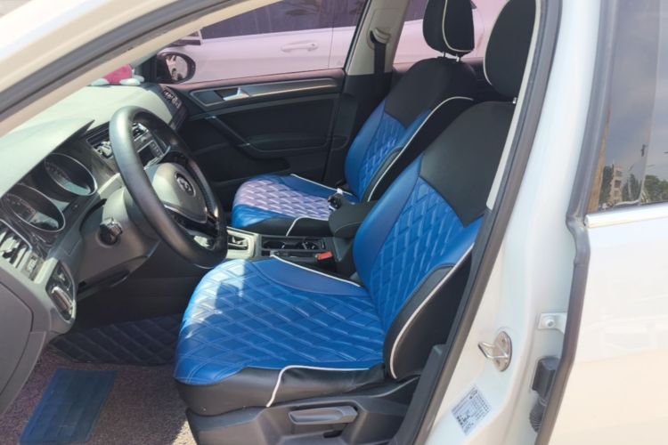 Volkswagen Golf 2017 car image #15