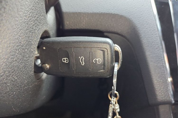 Skoda Rapid 2021 immagine di auto #9