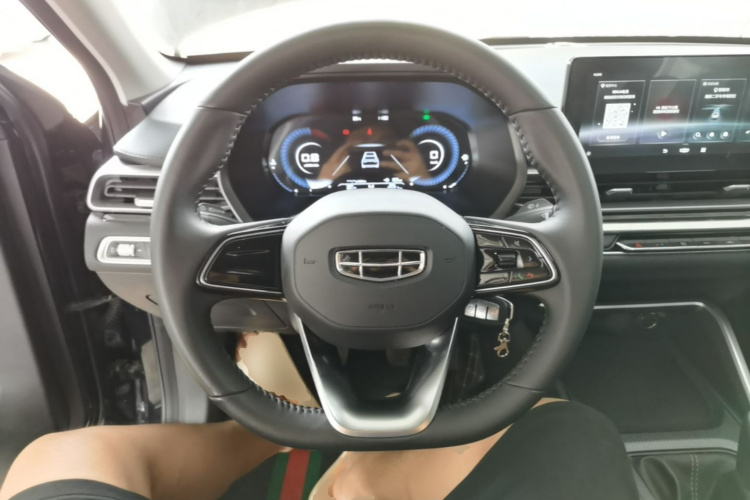 GEELY Emgrand 2022 #11 GEELY Emgrand 2022 car image #11