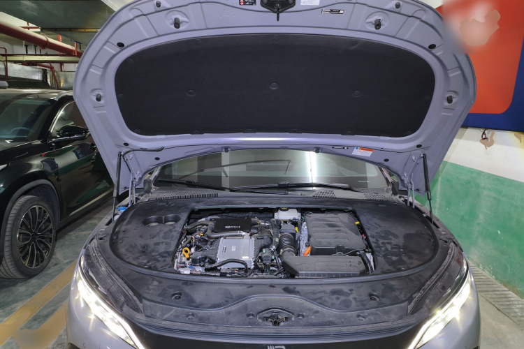 BYD Han 2025 car image #20