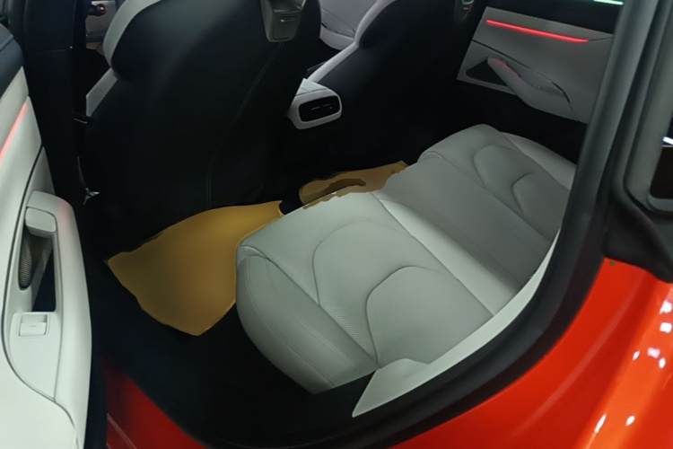MI SU7 2025 car image #17