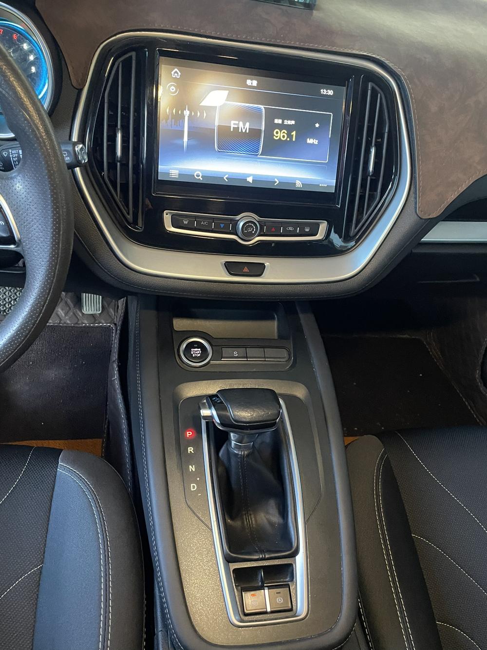 Jetour X70M 2023 car image #8
