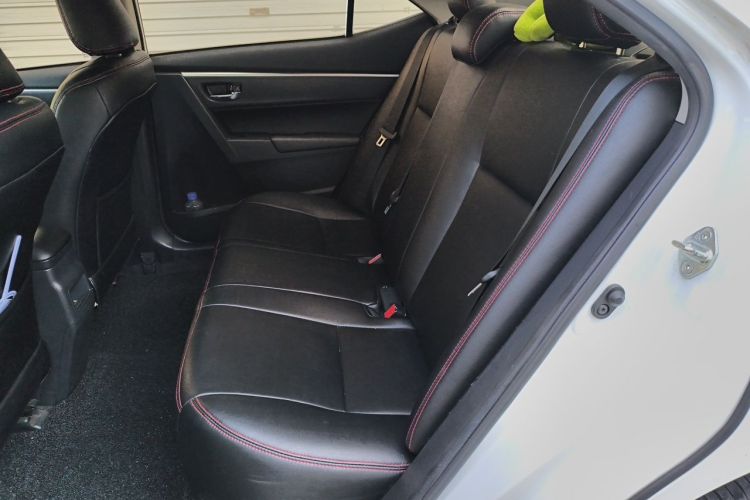Toyota Corolla 2019 #10 Toyota Corolla 2019 car image #10