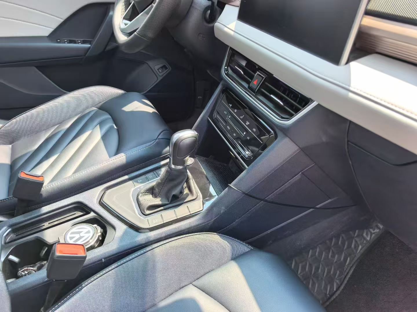 Volkswagen Tharu 2023 car image #5