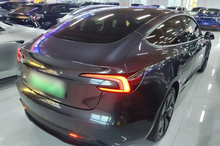 Tesla Model 3 2025 #7 Tesla Model 3 2025 car image #7