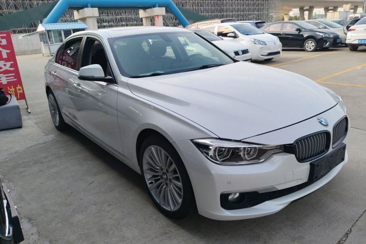 BMW 3 Series 2018 car image #4