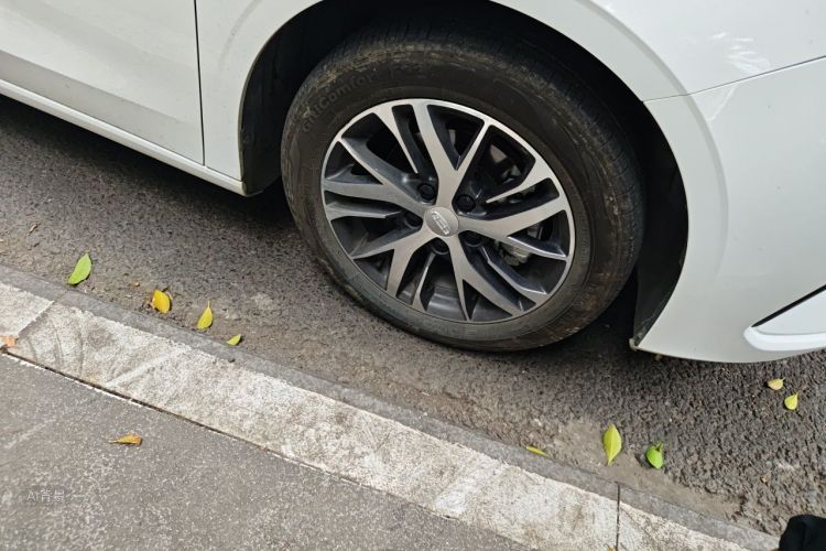 GEELY Emgrand 2024 #9 GEELY Emgrand 2024 car image #9